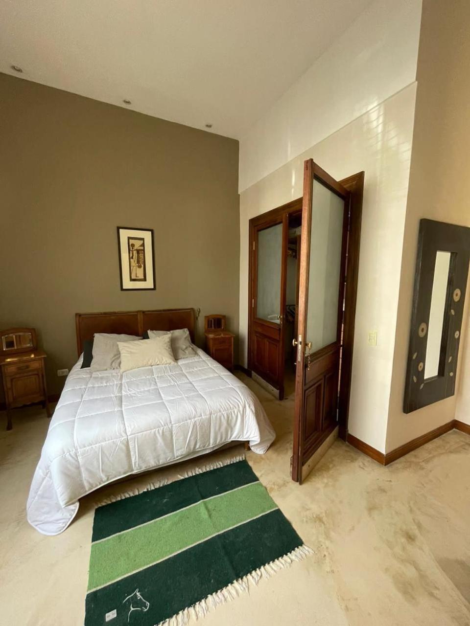 La Casona De Blanca Bed and Breakfast Balcarce Eksteriør billede